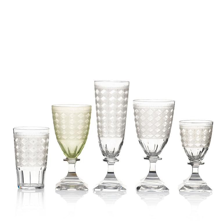 A Swedish Kosta Odelberg glass service, 1900-tal. (72 pieces).