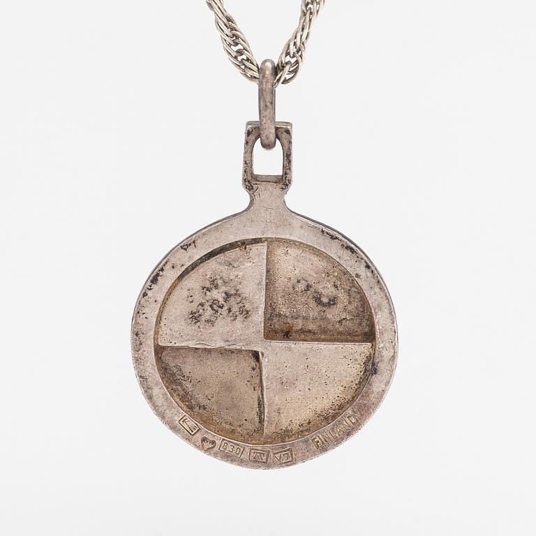 Jorma Laine, Kaulakoru, hopeaa. Kultateollisuus, Turku 1974.