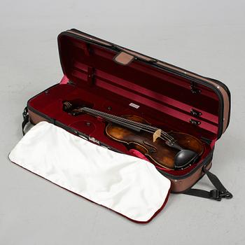 VIOLIN, tillskriven Johannes Chistophorus Leidolff, etikettmärkt och dat Wien 1760?.