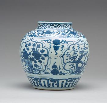 A blue and white jar, Ming dynasty (1368-1644).