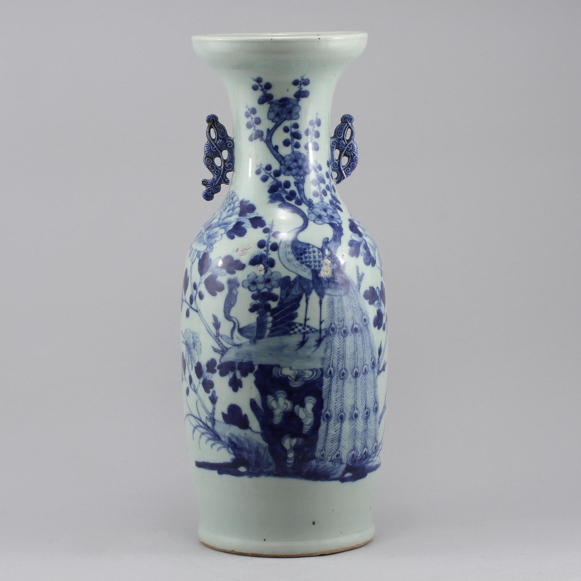 GOLVURNA, porslin, Kina, 1800-tal.