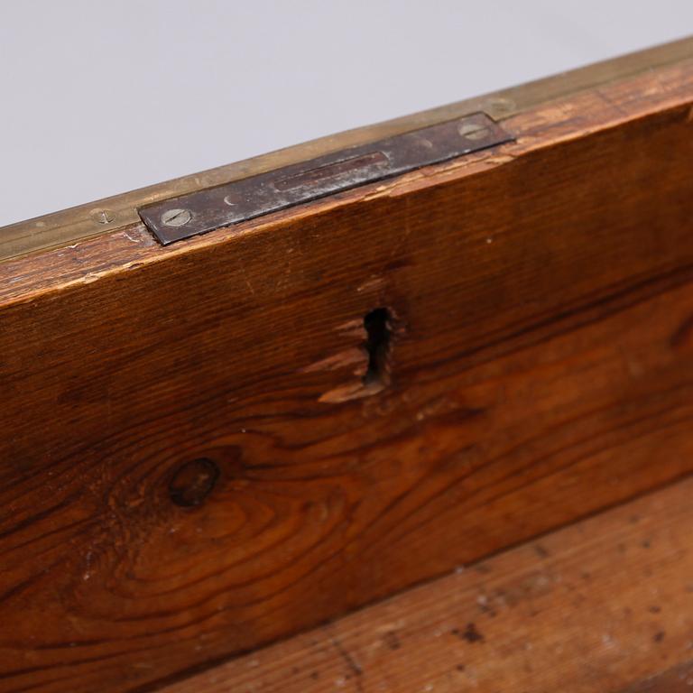 BYRÅ, gustaviansk stil, 1800-talets andra hälft.