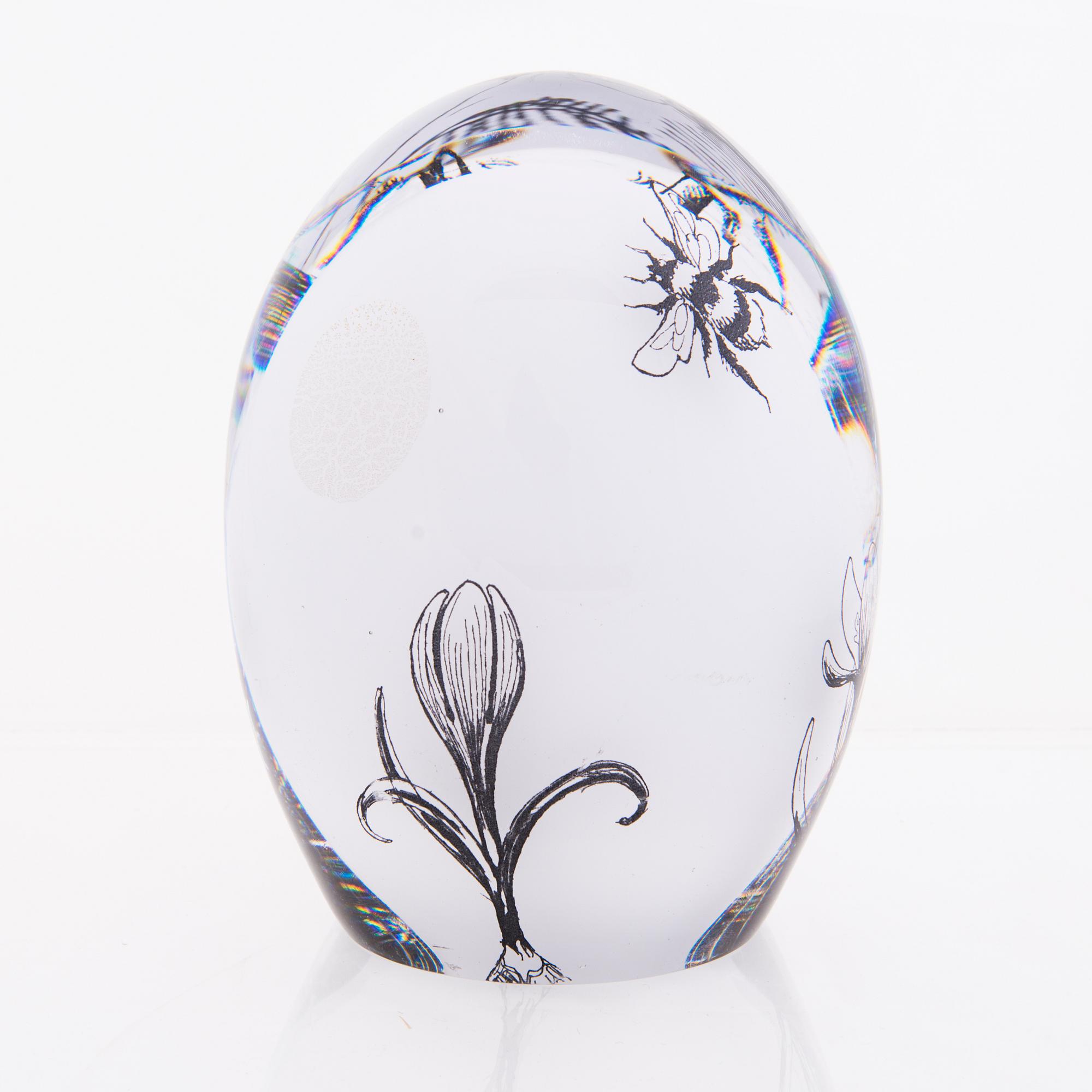 ELLA VARVIO, a glass sculpture, signed Ella Varvio 2017.