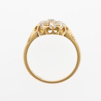 RING, sju gammalslipade diamanter, 18K guld.
