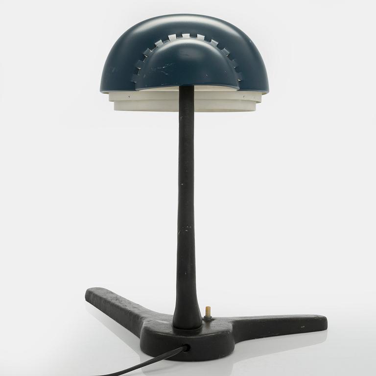 Alvar Aalto, bordslampa, modell A704, Valaistustyö.