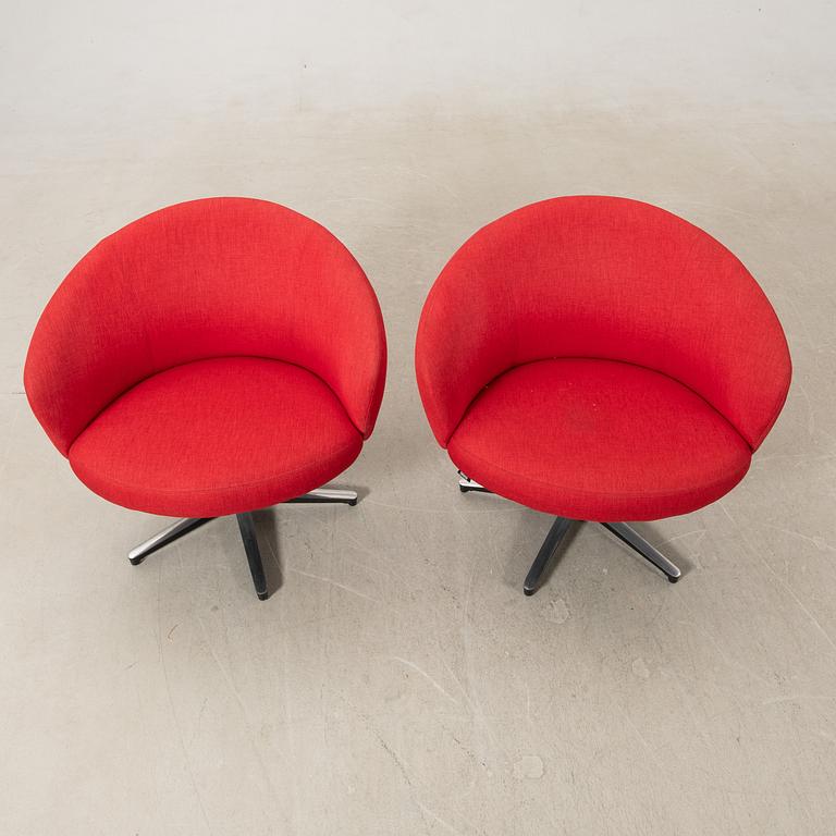 Yngve Ekström, fåtöljer ett par "Rondino" för Swedese.