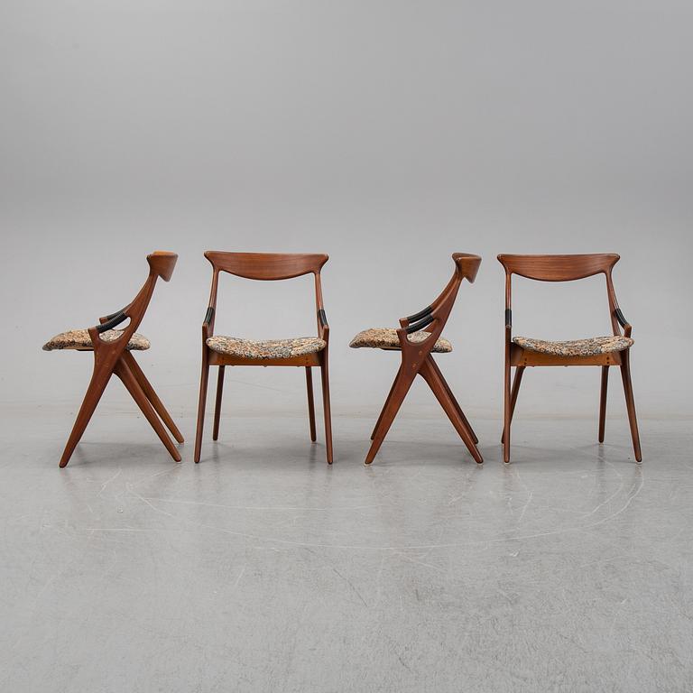 Arne Hovmand-Olsen, a set of four '71' chairs from Mogens Kold.