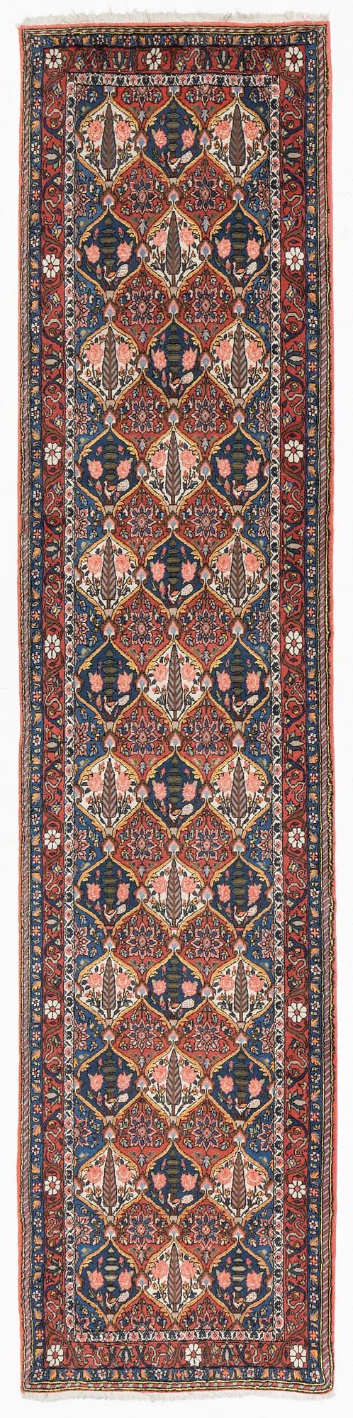 A Baktiari runner, c. 395 x 92 cm.