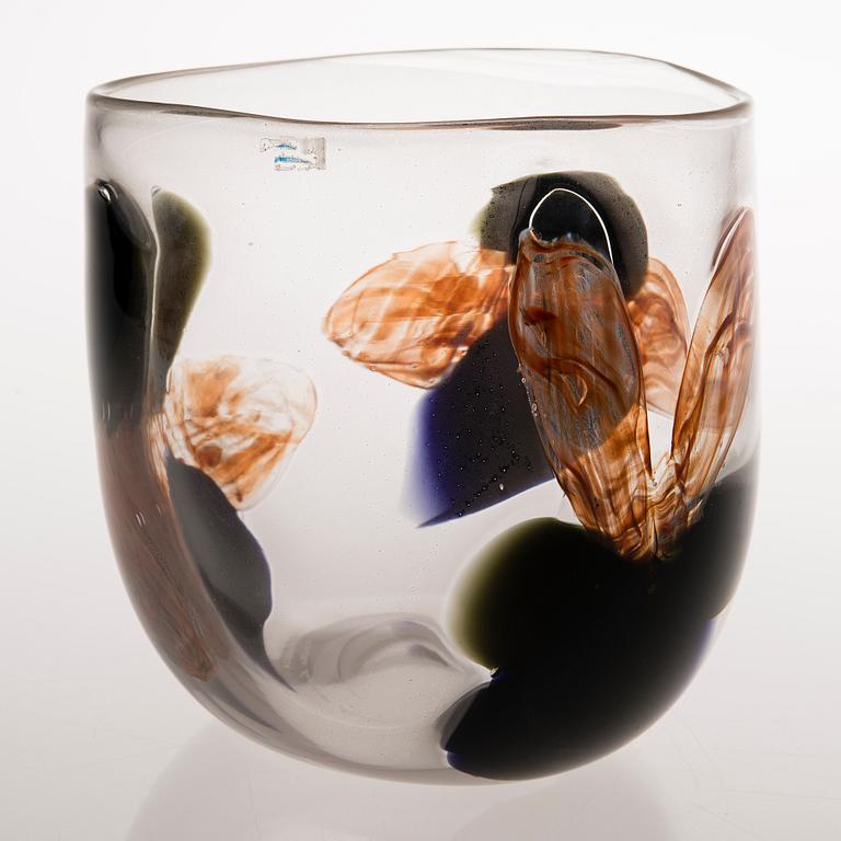 KERTTU NURMINEN, skål, signerad Kerttu Nurminen, Nuutajärvi Notsjö.