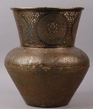 YTTERFODER/KRUKA, mässing. Orientalisk.