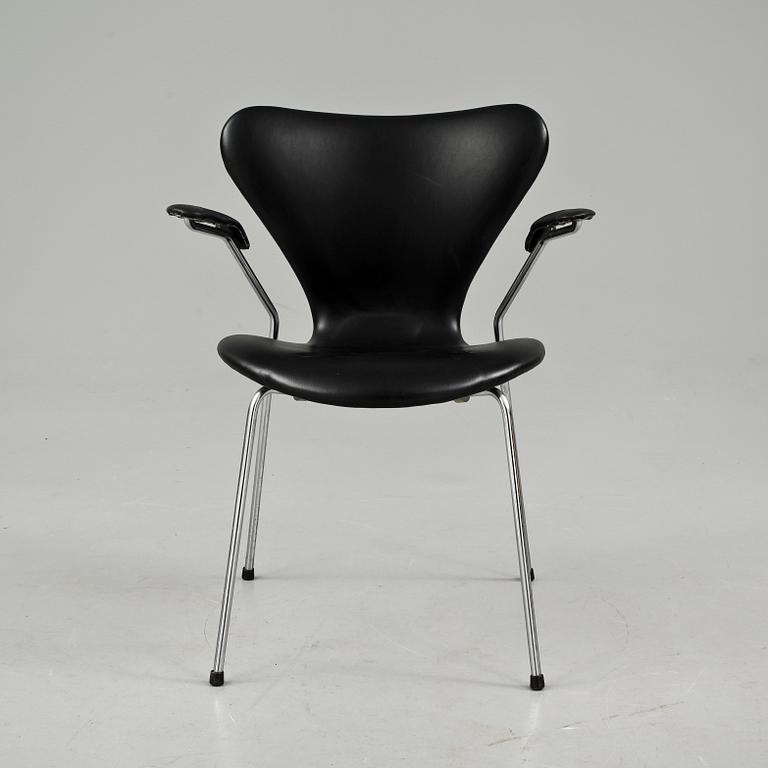 KARMSTOL, "Sjuan", Arne Jacobsen, Fritz Hansen.