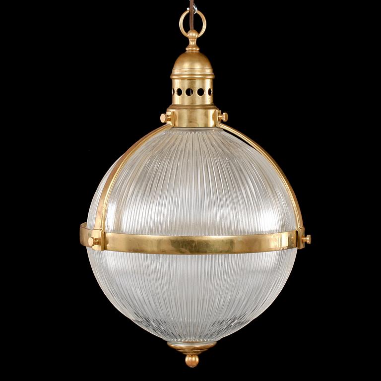 TAKLAMPA, omkring 1900-talets mitt. Höjd ca 65 cm.