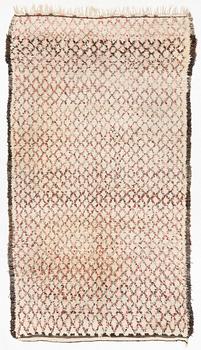 Rug, Morocco, approx. 330 x 190-200 cm.