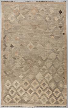 A CARPET Kilim, ca 316 x 195 cm.