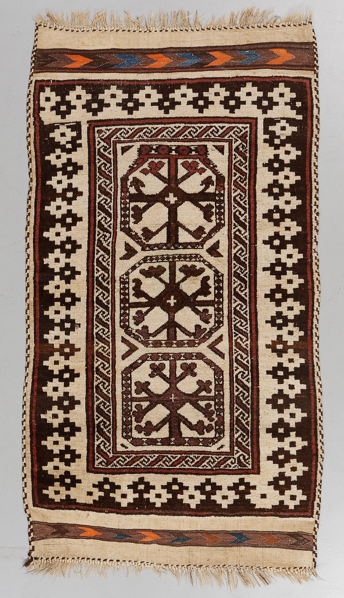MATTA, orientalisk, total längd 189, bredd 103 cm, 1900-talets andra hälft,