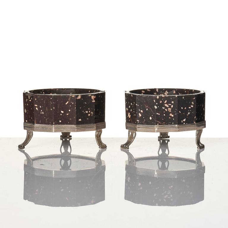 A pair of 'Lika-Risberg' porphyry Empire salts, Älvdalen, Sweden, early 19th century.