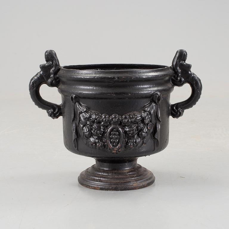 URNA, gjutjärn, Stavsjö, 1900-tal.