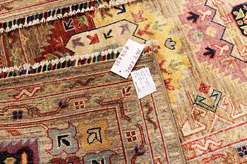 A Ziegler Soltani carpet, c. 300 x 264 cm.