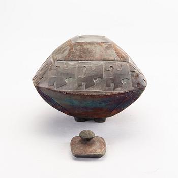 Steen Kepp, lockurna/skulptur signerad.