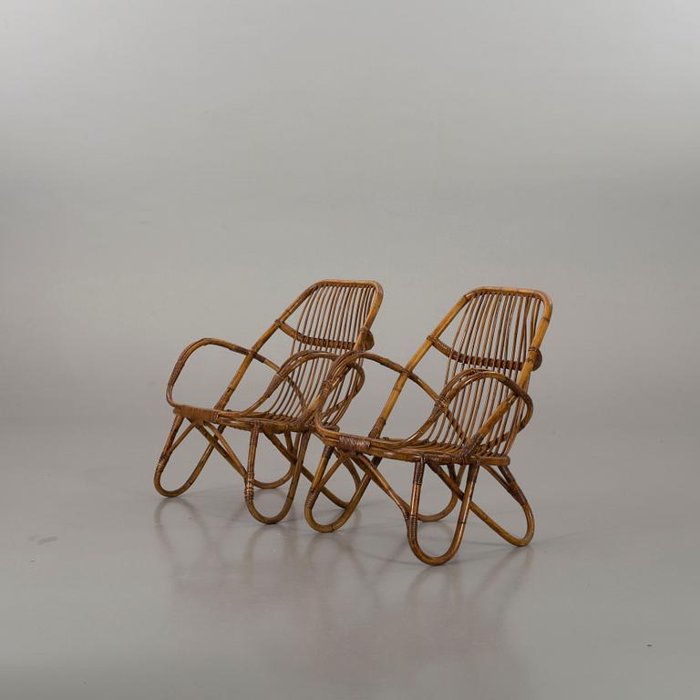 A PAIR OF ARMCHAIRS, end of 20th century.