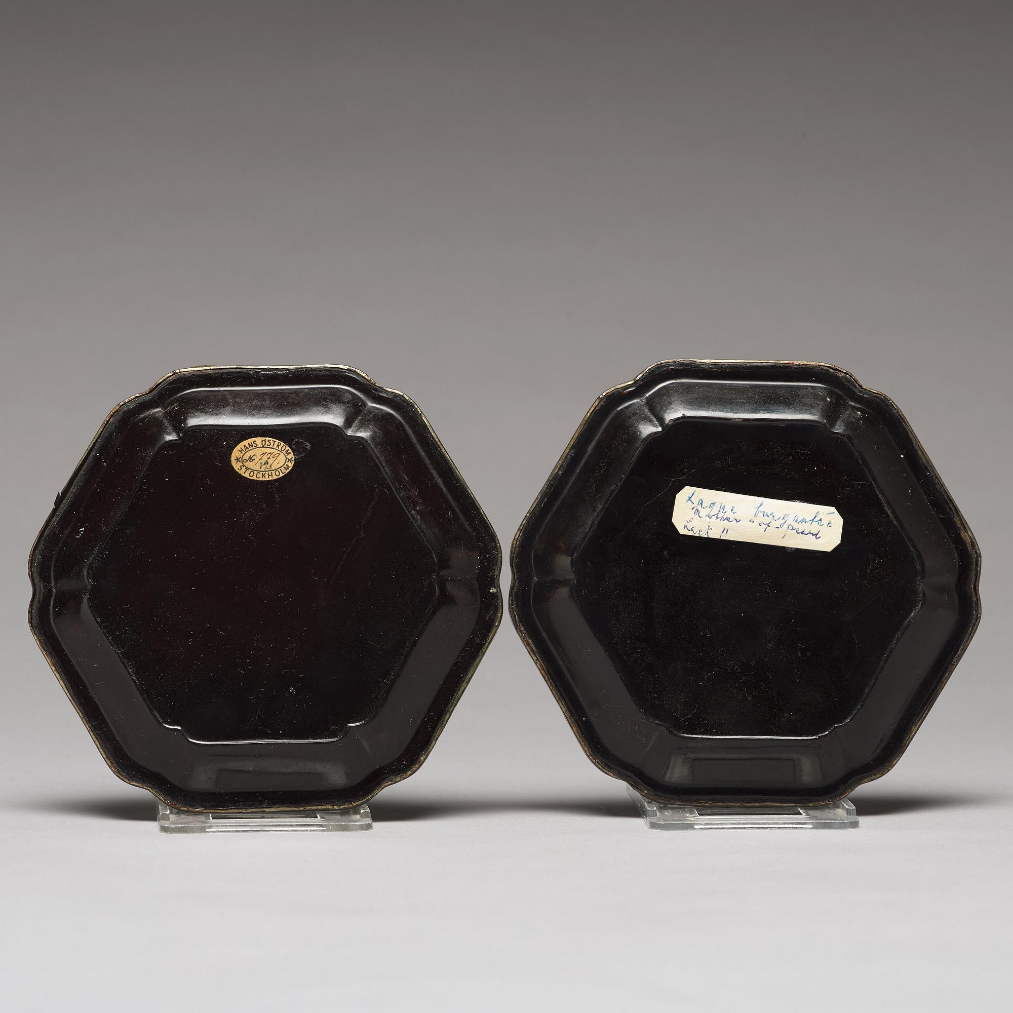 FAT, ett par, lacque burgautée. Qingdynastin, 1700-tal.