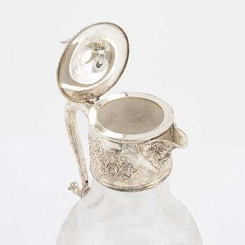 Vinkanna, glas och nysilver, omkring år 1900.