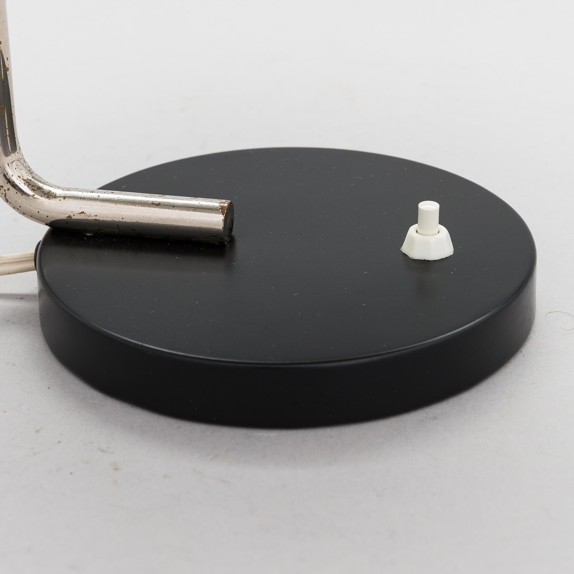 Paavo Tynell, a 1930's '5310' table lamp for Taito.