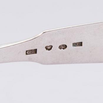 Silver cutlery with sea shell decoration, totally 27 pcs, Finnish hallmarks, 1848 - 1959.