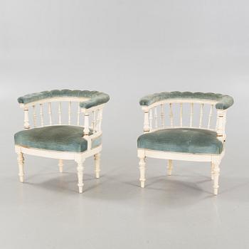 A pair of lounge chairs, second half of the 19th century.