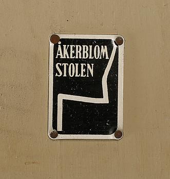 KARMSTOLAR, ett par, "Åkerblomstolen", formgiven av Gunnar Eklöf m fl, 1900-talets andra hälft.