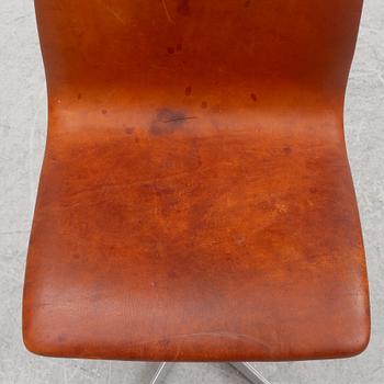 Arne Jacobsen, an "Oxford" chair, Fritz Hansen, Denmark.