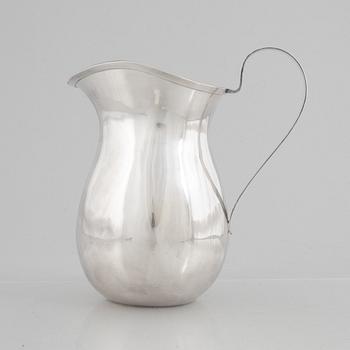 Kanna, silver, Wallens Guld- och Silversmide, Stockholm 1951.