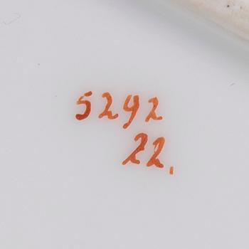 SERVIS, 77 delar, porslin, troligen Bavaria, Tyskland 1800-talets slut.