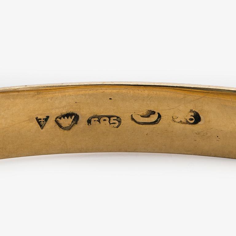Bangle, 14K gold, Tillander, Helsinki 1951.