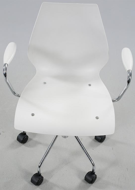 A office chair by Vico Magistretti, Kartell, 21th century.