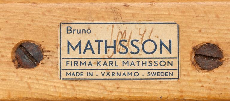 FÅTÖLJ  med FOTPALL, "Pernilla", Bruno Mathsson, Firma Karl Mathsson, 1944.