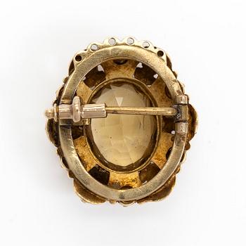 Rintakoru, viistehiottu sitriini, 18K kultaa, 1800-luvun puoliväli.