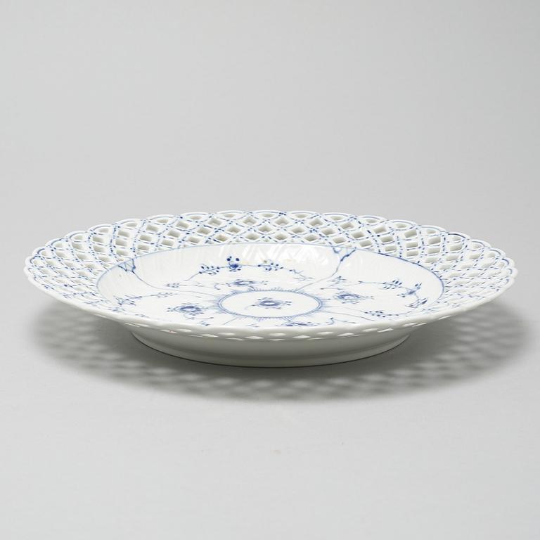 A plate/platter, "Blue fluted full lace" by Royal Copenhagen, 1960/70s.
