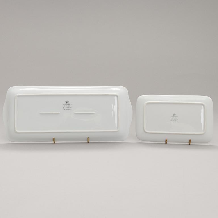 SIGVARD BERNADOTTE, RUOKA-ASTIASTO, 76 osaa, posliinia, "Christineholm".