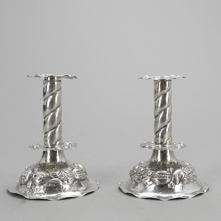LJUSSTAKAR, ett par, silver, Juvelerare AB J Pettersons Eftr, Stockholm, 1948.