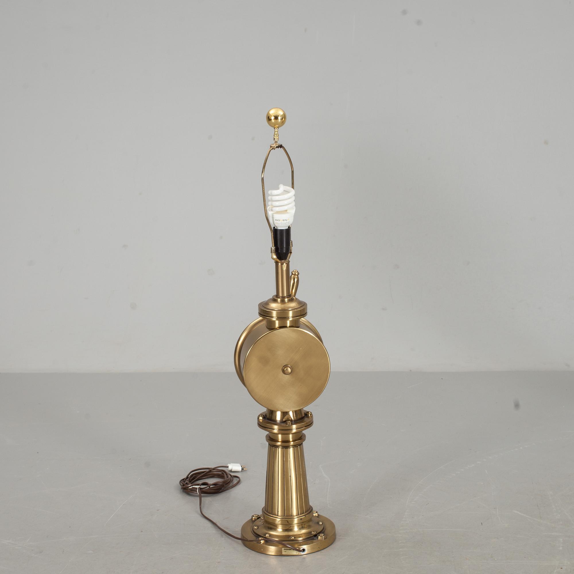 BORDSLAMPA, Miranda AB. 1900-talets andra hälft.