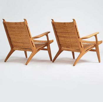 Hans J. Wegner, ett par fåtöljer "CH-27", Carl Hansen & Son, Danmark.