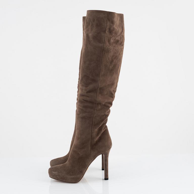 Prada, A pair of brown suede boots, size 37.