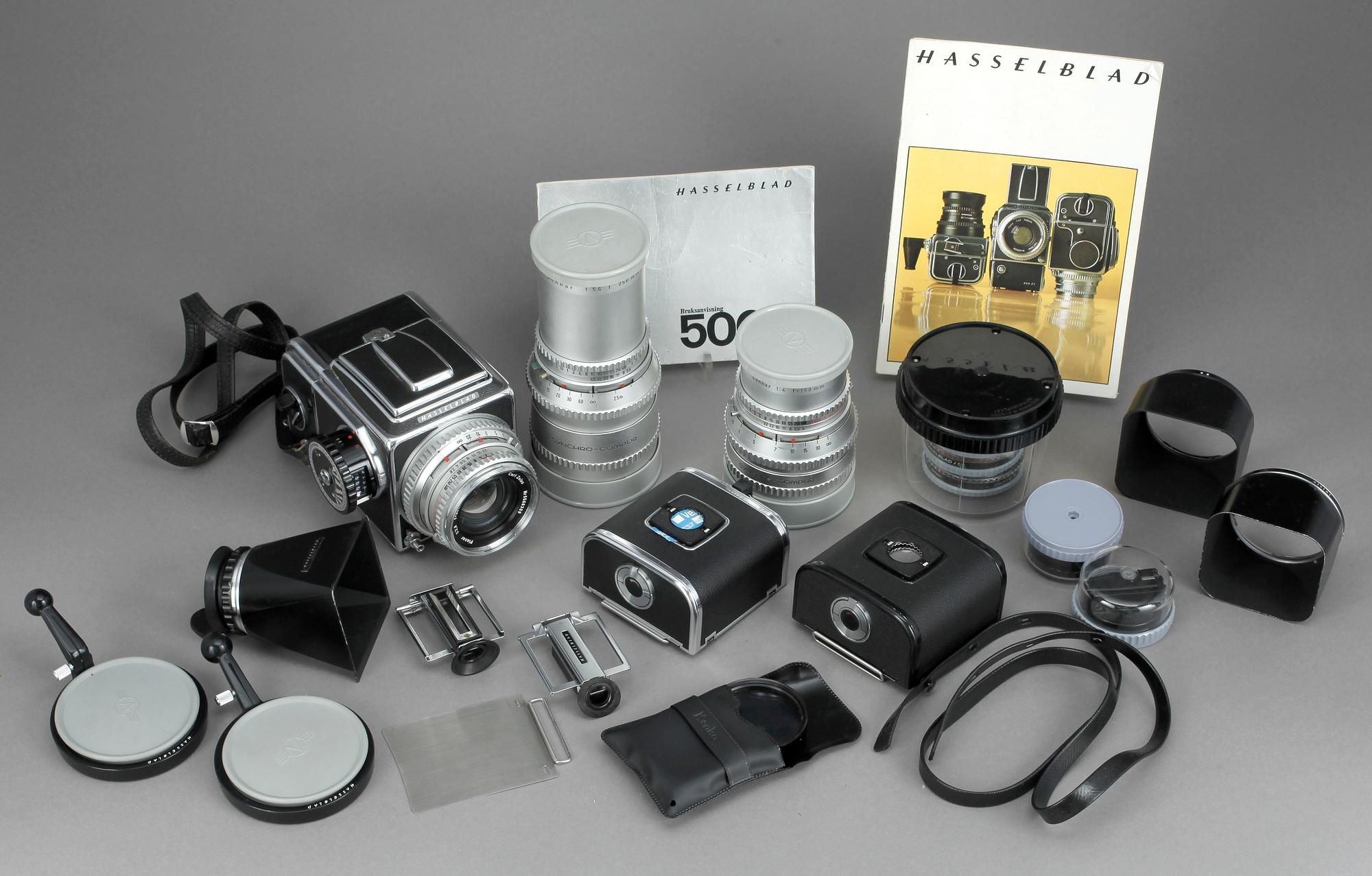 KAMERA med TILLBEHÖR, Hasselblad 500C/M, nr RC 1301211, Sverige, 1985.