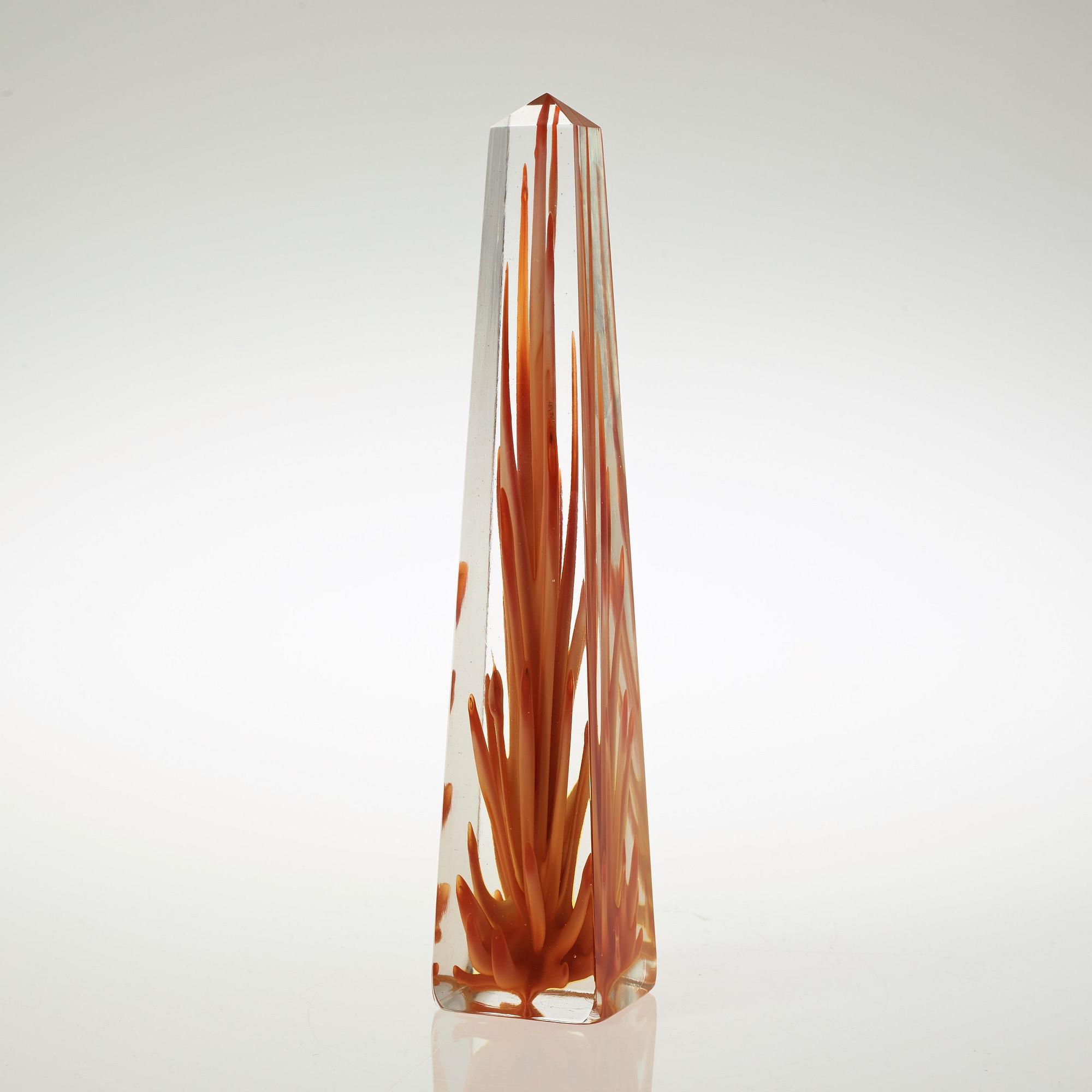 A Fulvio Bianconi 'Obelisk with flame' glass sculpture, Venini, Murano, Italy.