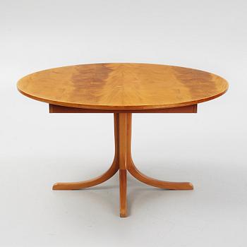 Josef Frank, a mahogany veneered model 771 dining table, Svenskt Tenn, post 1985.