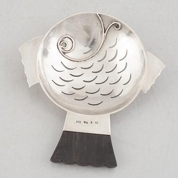 H Brogren, tea strainer, silver, Håbes Atelier, Gothenburg 1934.