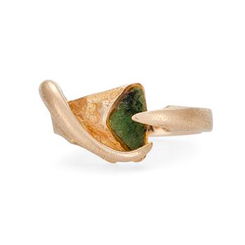 215. Björn Weckström, RING, 14K guld, "Siviang" zoisit, Lapponia 1975.