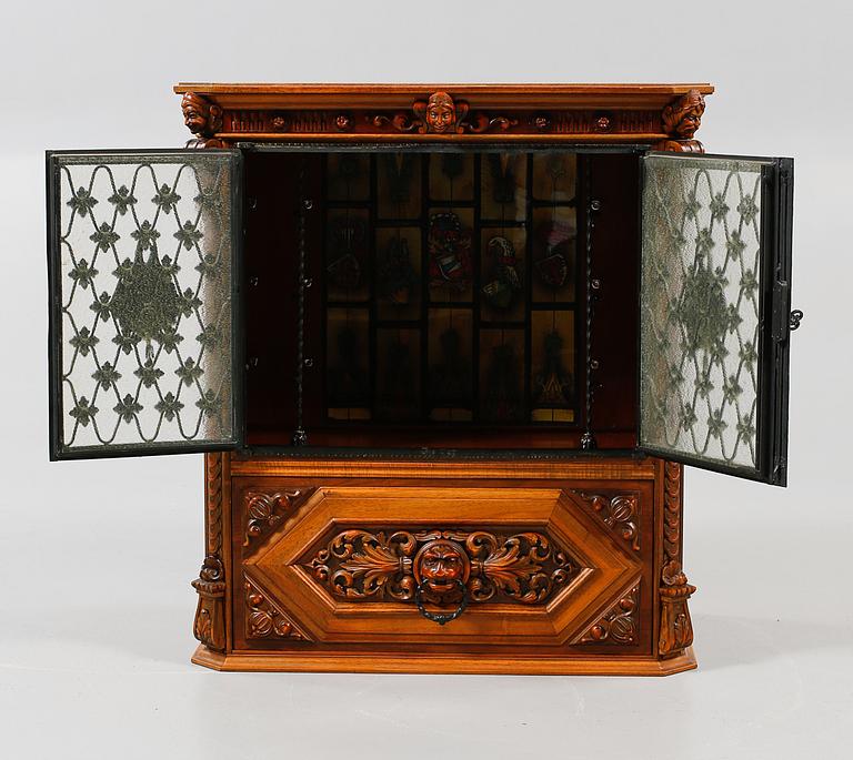 BARSKÅP, barockstil, 1900-talets andra hälft.