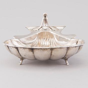 A RUSSIAN SILVER BREAD BASKET, Moscow 1871, makers mark М.Ш.